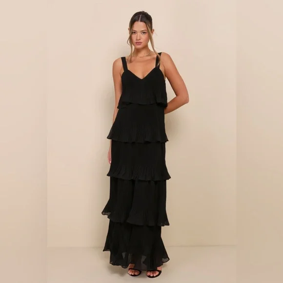 LULU’S Elegant Nature Black Pleated Sleeveless Tiered Maxi Dress - Picture 2 of 6